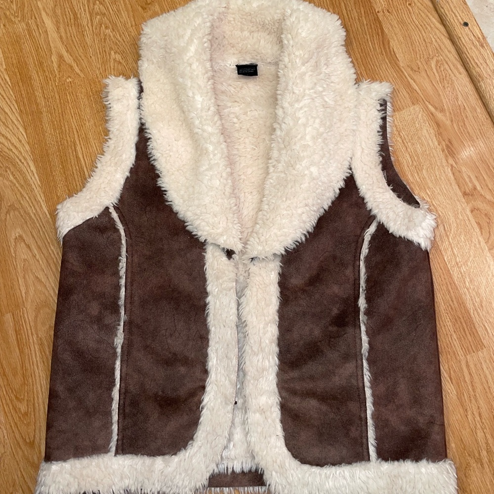Cejon Brown Women’s and Cream Shearling Vest